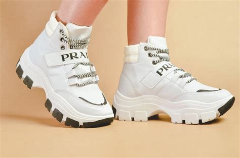 bota replica prada